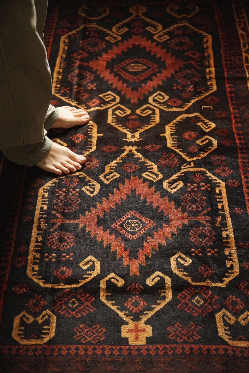 834 -Vintage Baluch rug