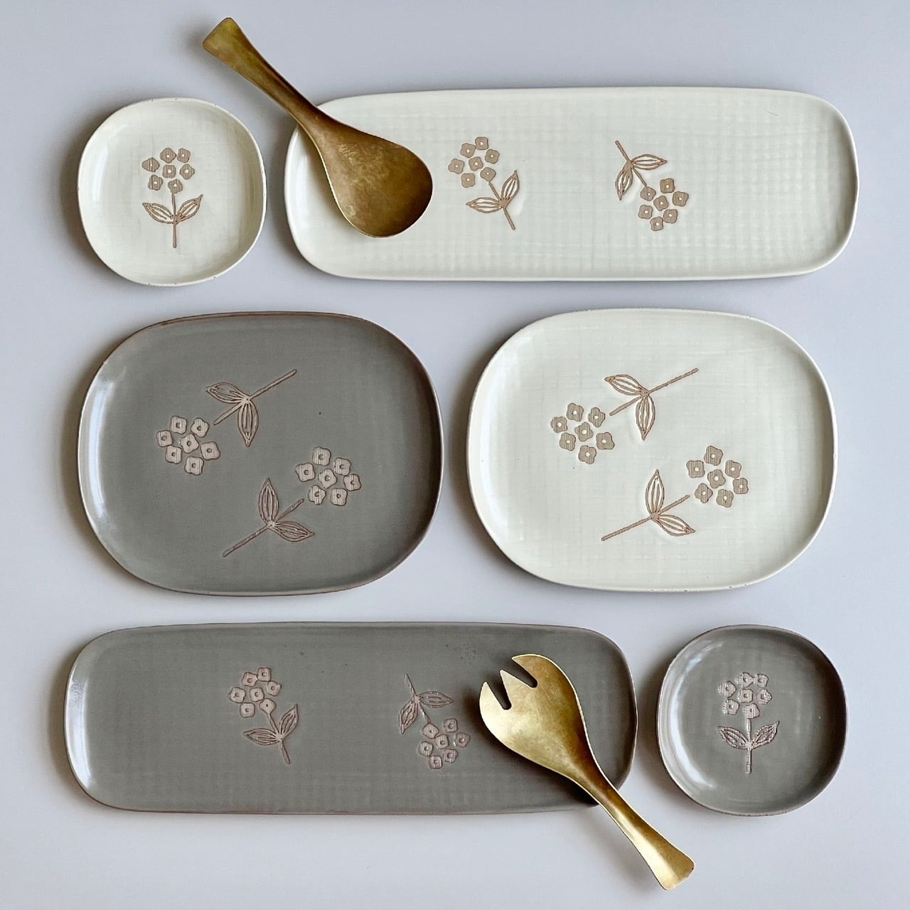 ★ナマケモノ工房Hanaさん大皿★新品 2025年最新】ナマケモノ工房の人気アイテム - メルカリ