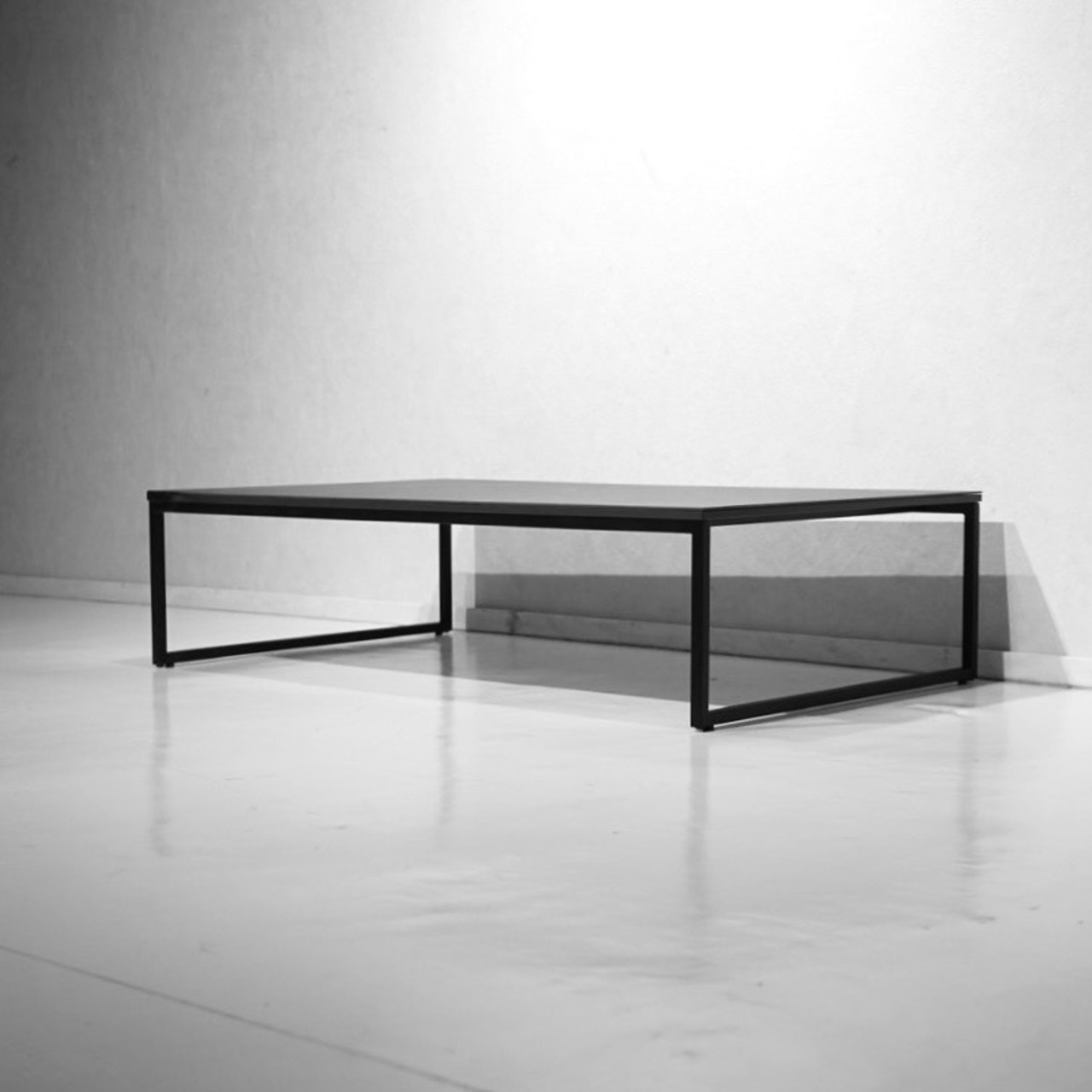 BoConcept ボーコンセプト Lugo ルーゴ ローテーブル センターテーブル リビングテーブル コーヒーテーブル セラミック テーブル モダン ラグジュアリー ホテルライク