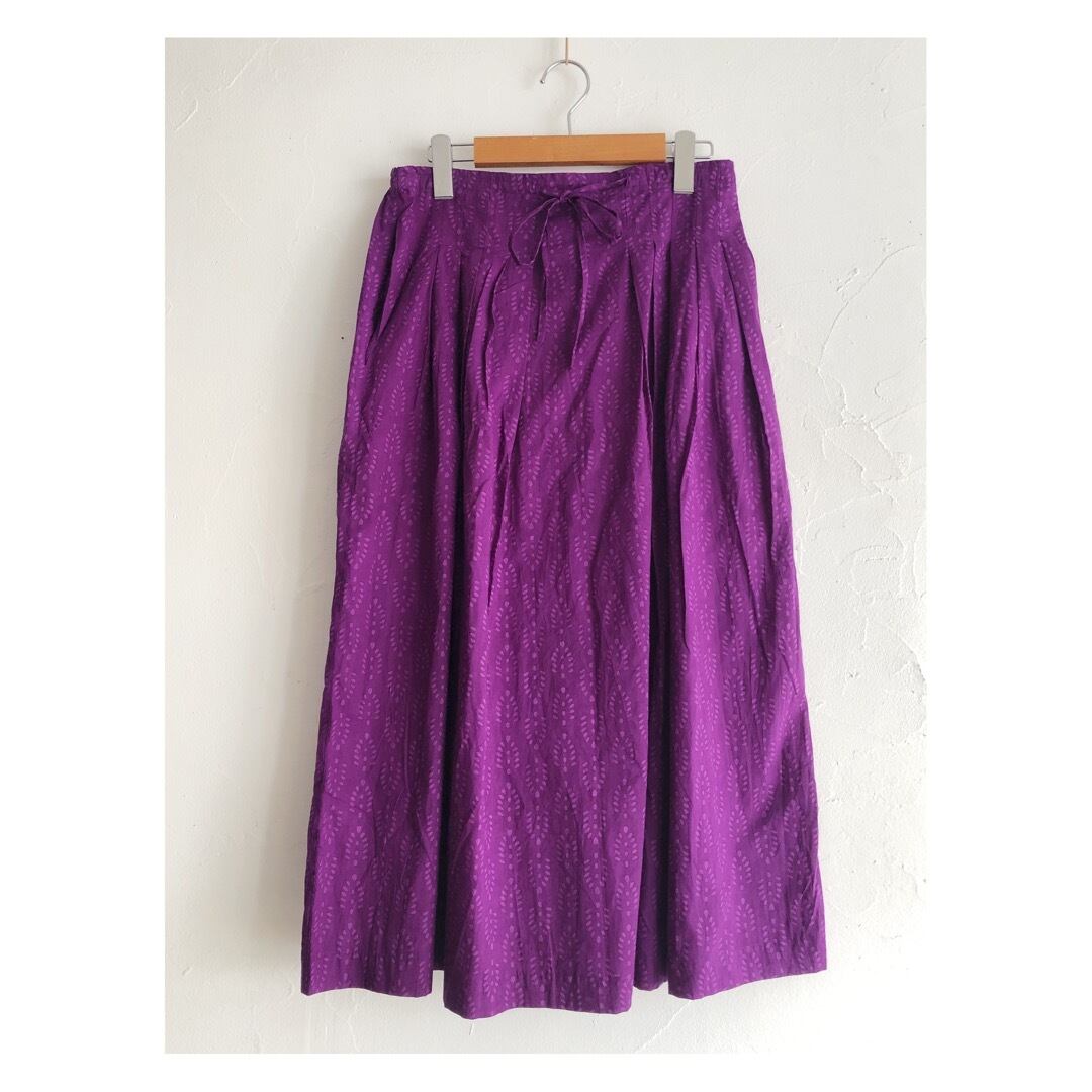 プリーツスカート《パープル/シルクスクリーン》Mula:working cloth