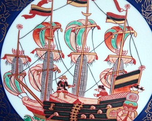 【アウトレット】有田焼　飾り皿　極上オランダ船　１５寸皿（45ｃｍ）　贈答品【皿立・木箱付】 18-003