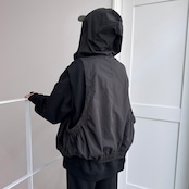 【受注予約:3月上旬入荷予定】異素材ドッキングフーディーvest/ブラック