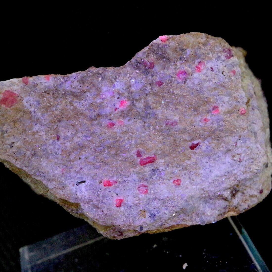 カリフォルア産 コランダム ルビー サファイア 原石 101g CRD047 鉱物
