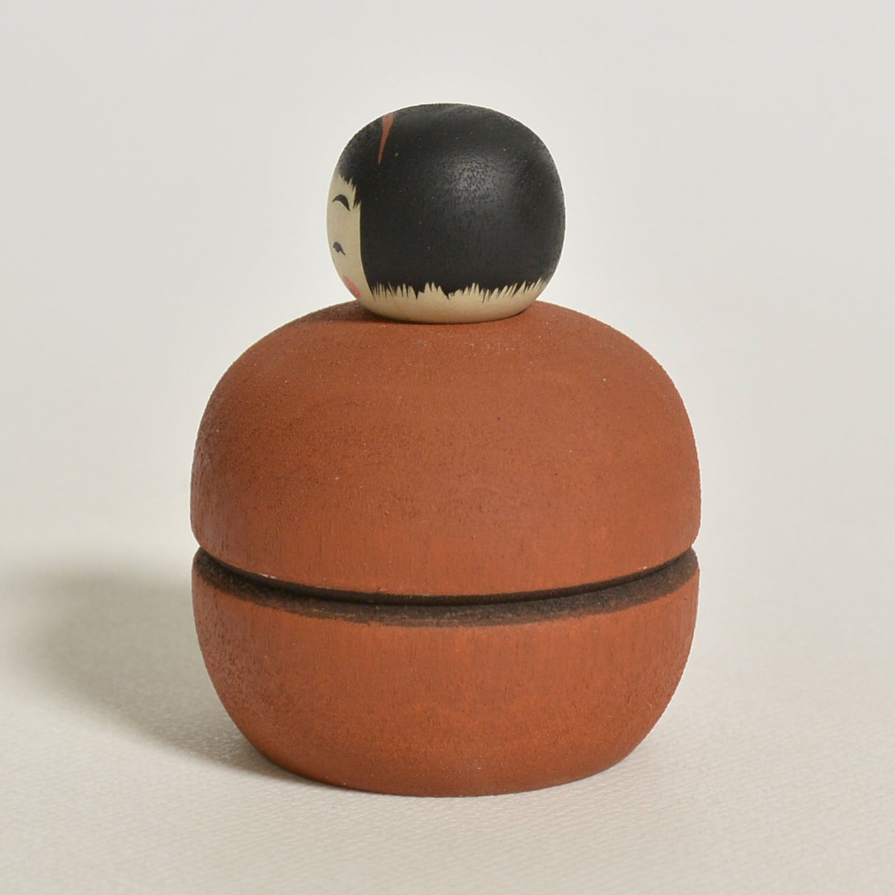 マカロンちゃんこけし 約1.5寸 約4.5cm 鈴木明 工人（作並系）#2376