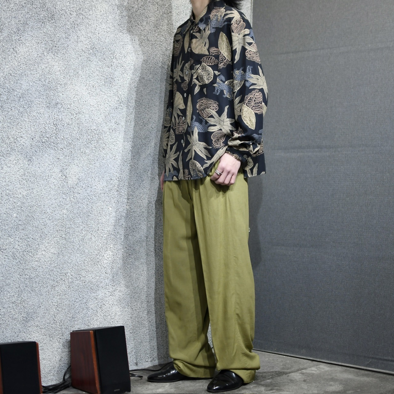 rayon blend 3tuck slacks khaki
