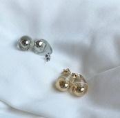 400P　アクリルボールピアス