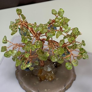 1.限定品・りんごがなるペリドット天然石ツリー