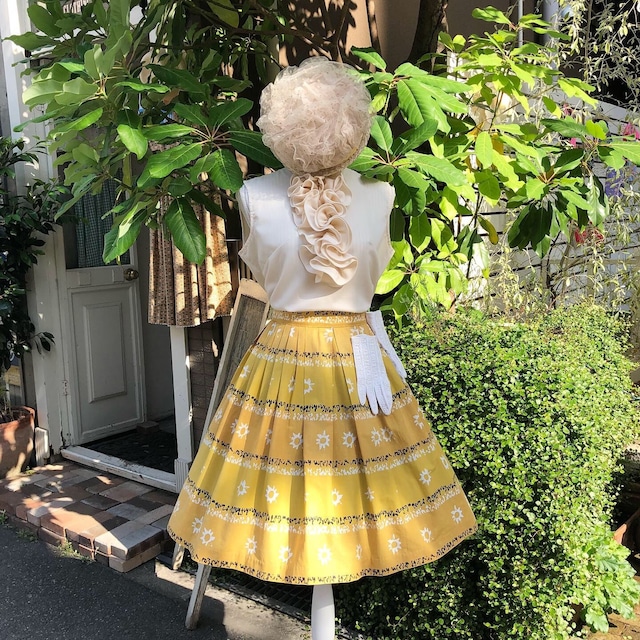 VINTAGE yellow cotton print skirt