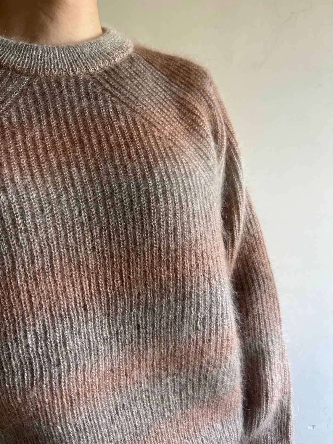 BATONER Women MOHAIR KASURI DYE SIGNATURE CREW NECK BN-25FL-055