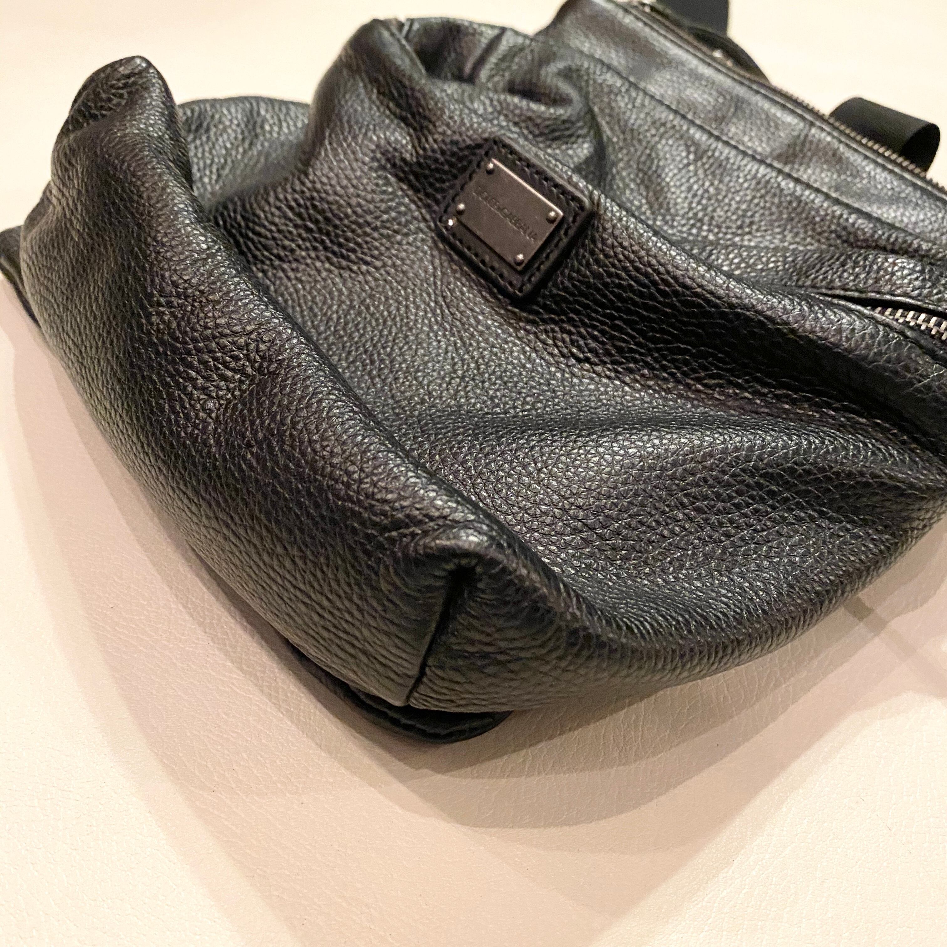DOLCE&GABBANA black leather multi pocket shoulder bag | NOIR ONLINE