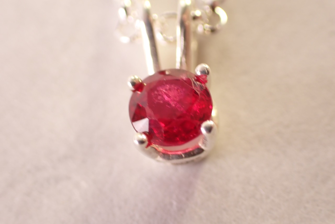 スピネルネックレス　 [D12‐83]