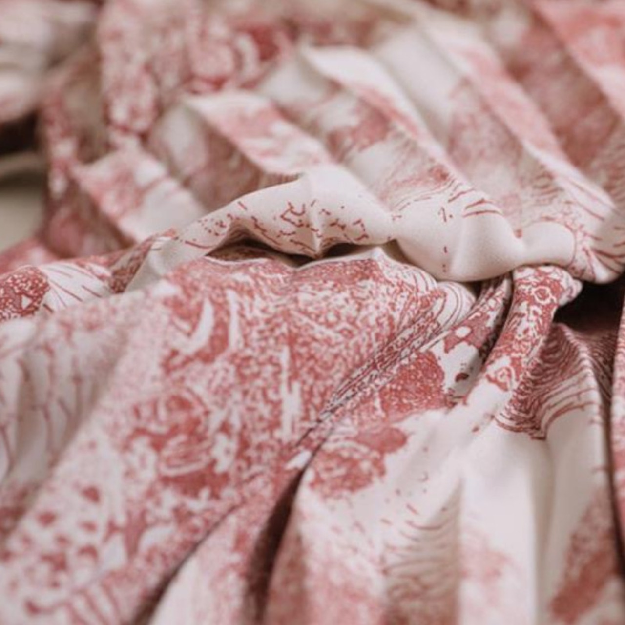 フローラルプリーツ膝丈スカート A00760