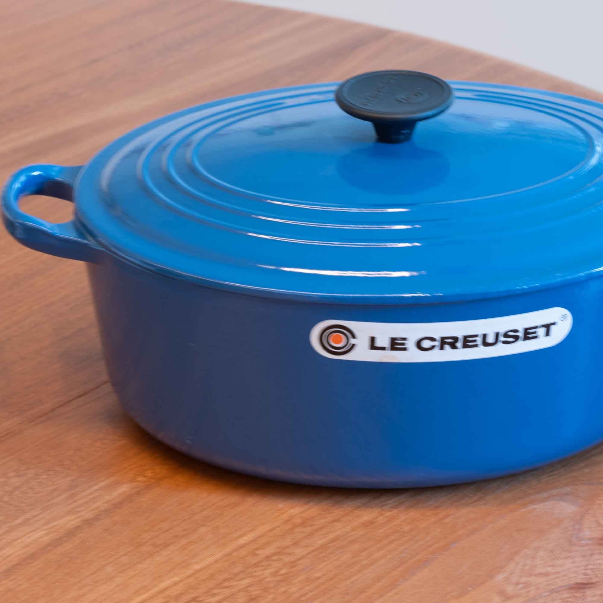 ビンテージ　ル・クルーゼ　LE CREUSET ブルー ココットオーバル　サイズ２９　 新品・未使用品ではありません！　