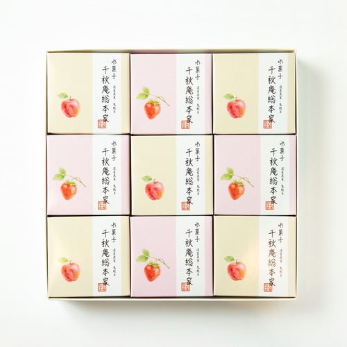 水菓子詰合せ【9個箱入（いちご 4個・りんご 5個）】