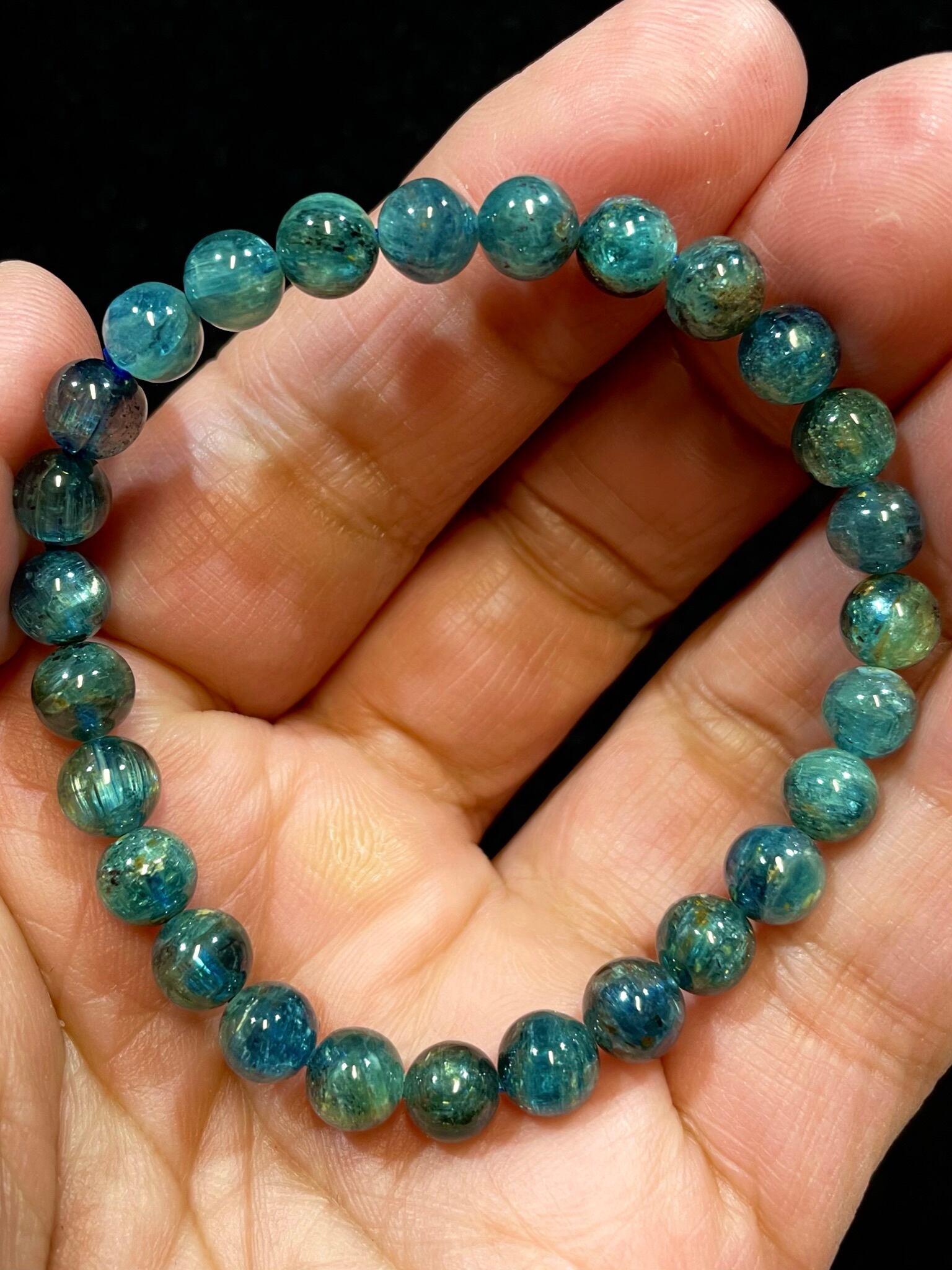 大粒グリーンカイヤナイトのマクラメブレスレット グリーンカイヤナイト マクラメブレスレット ブレスレット