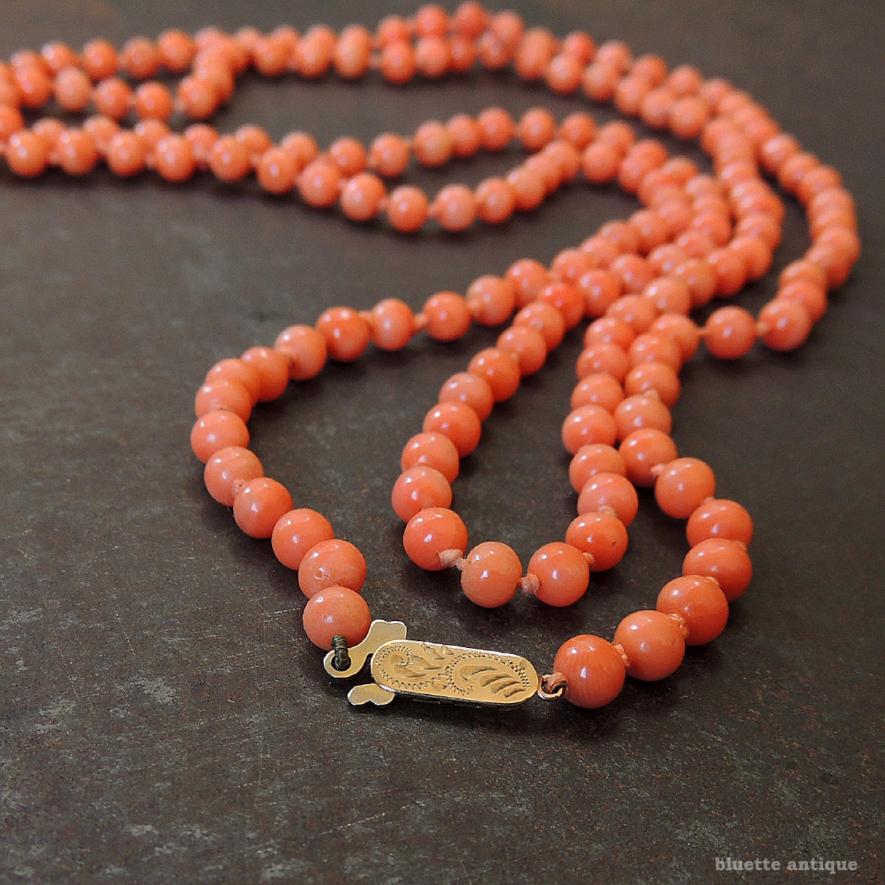 英国アンティークジュエリー 9ctゴールド コーラル ロングネックレス(ソーティングメモ付)