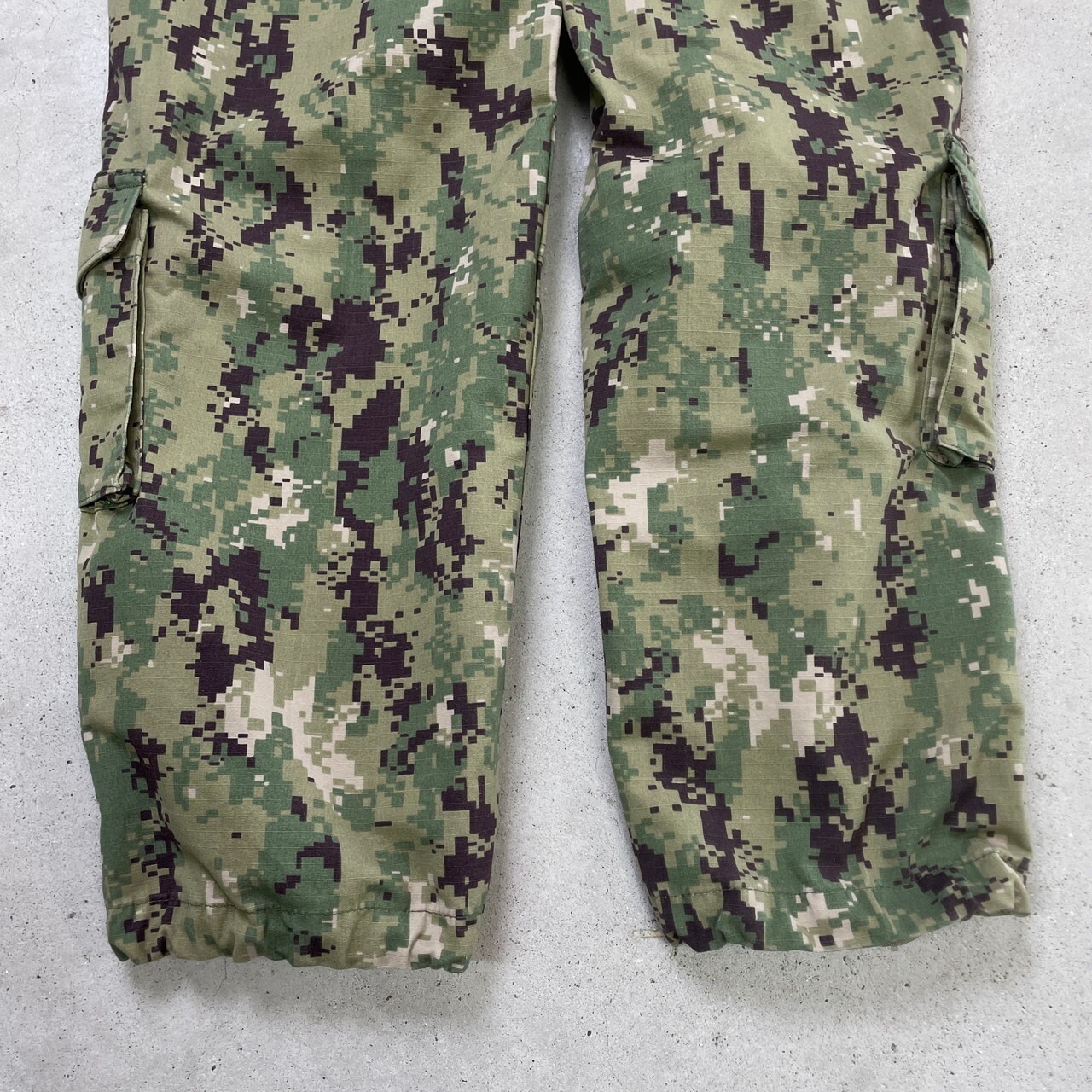 14年納品 米軍実品 US NAVY デジタルカモ 迷彩 ミリタリーカーゴパンツ 