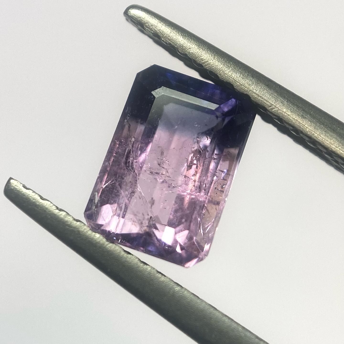 アートな夕焼けバイカラートルマリン