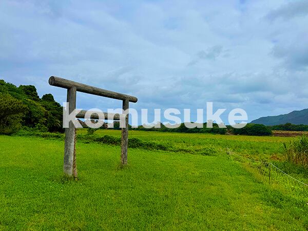 komusuke-select-18_風景・街_石垣島崎枝御嶽