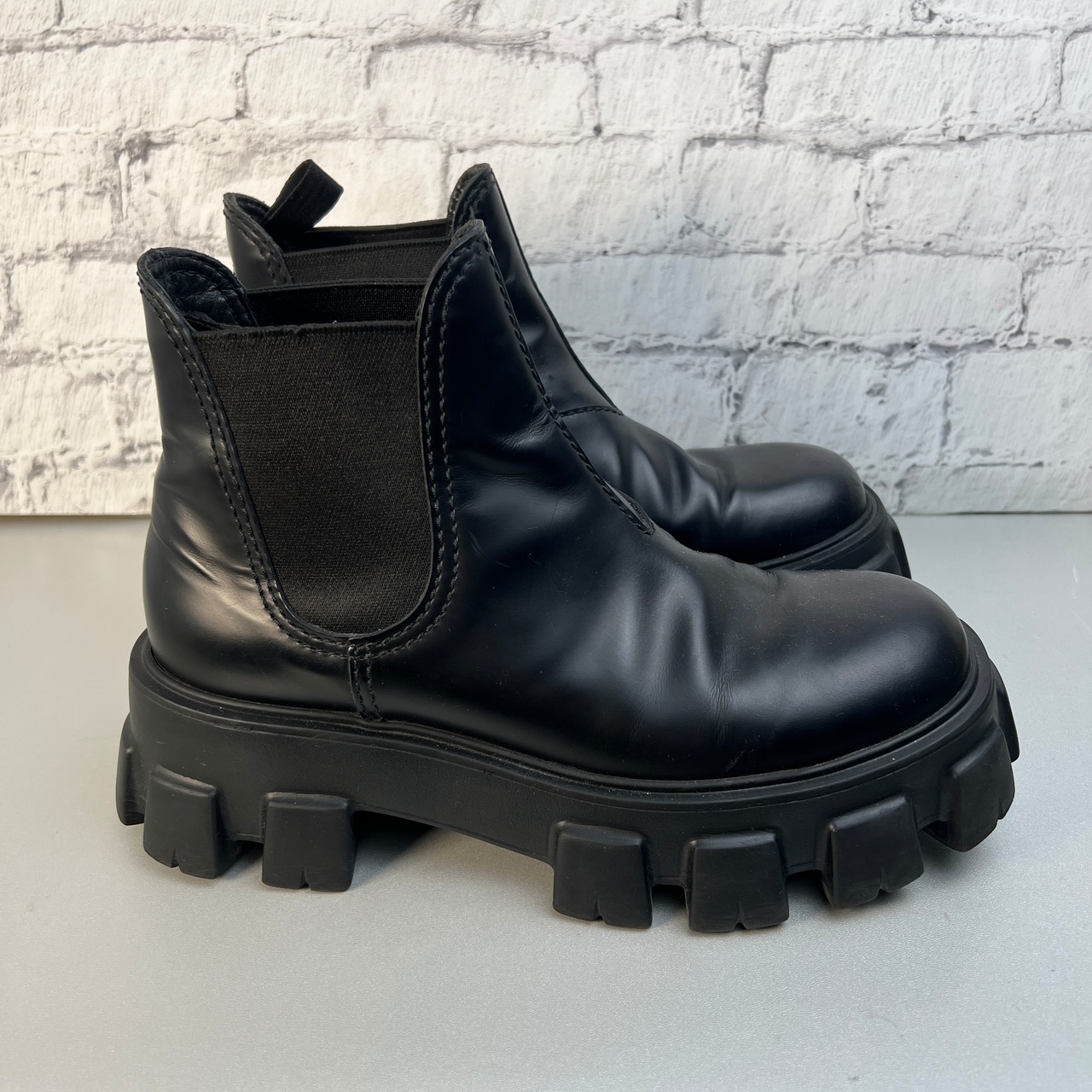 PRADA プラダ チェルシーブーツ ブラック A-9198