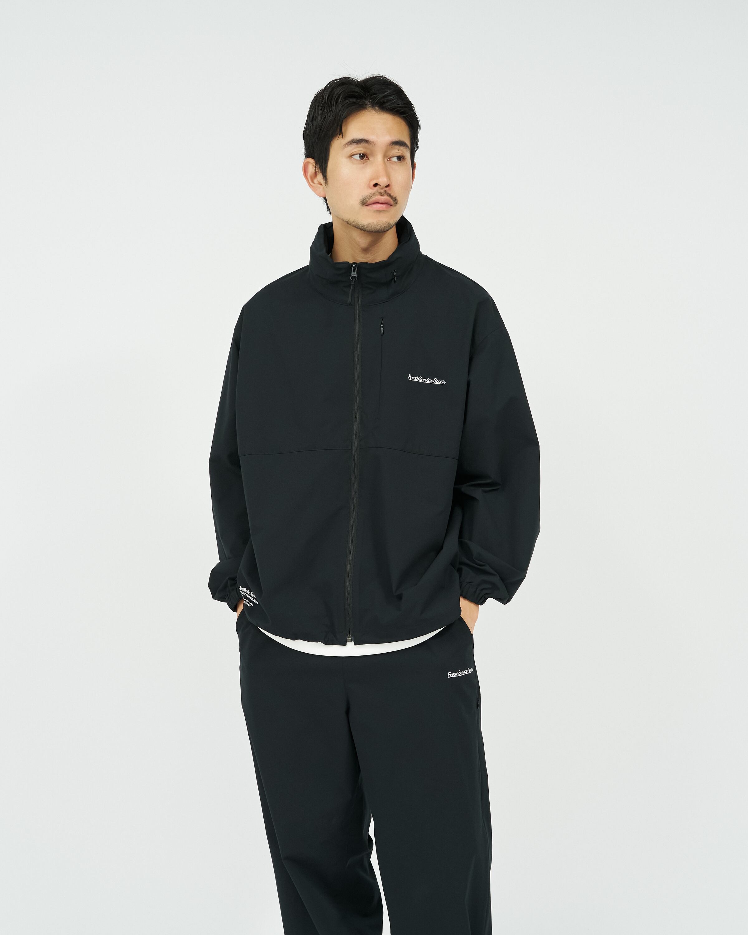 FreshService｜MOTION LAYER TRACK BLOUSON | 眠家オンラインストア