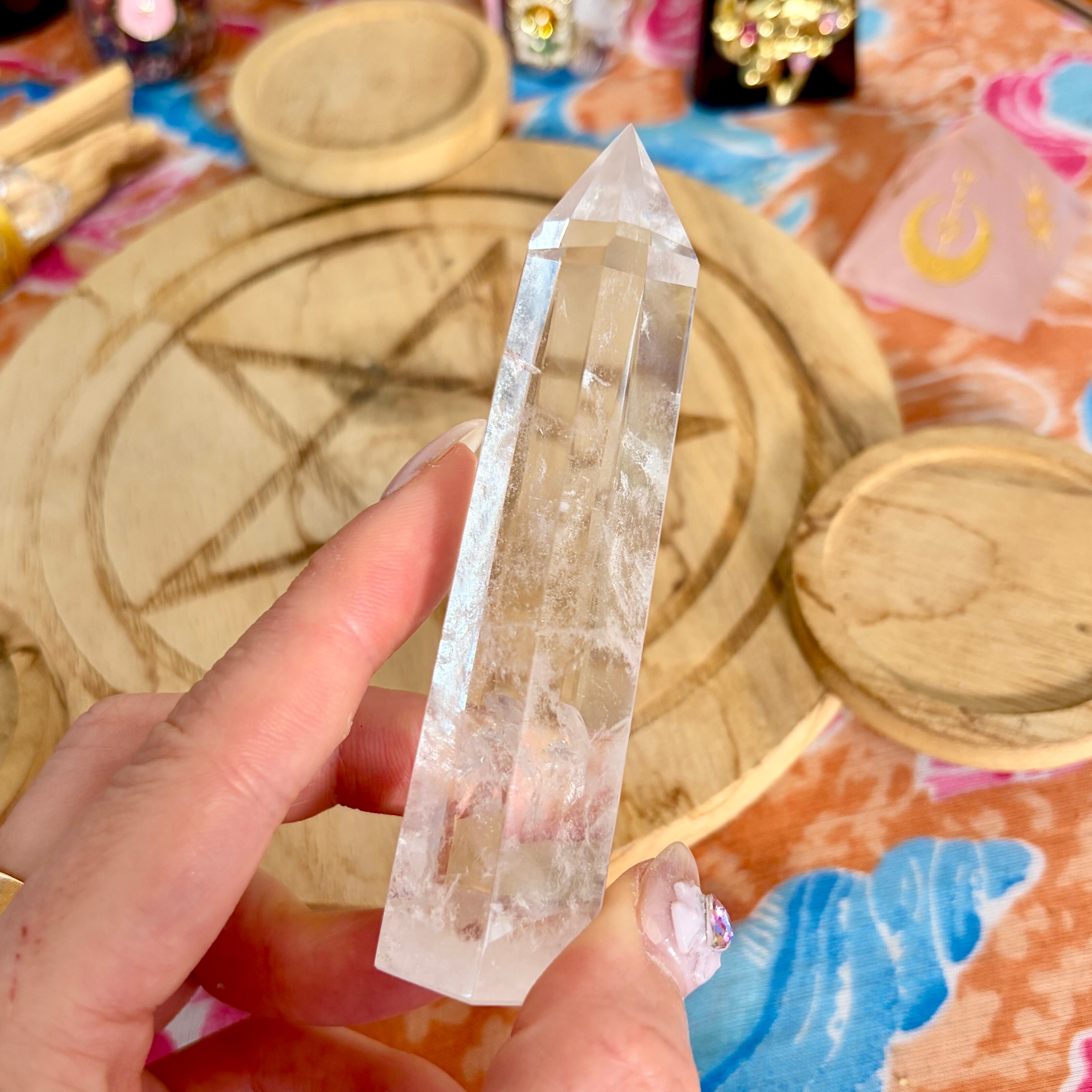 魔女の祭壇】 水晶 / クリアクォーツ の ポイントタワー D
