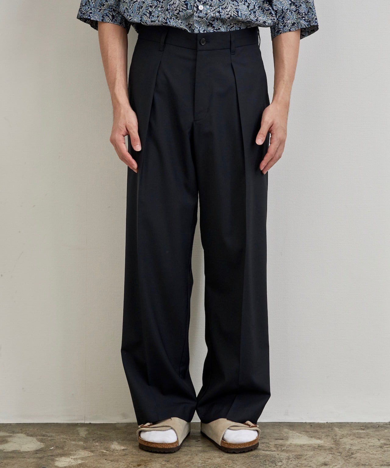 22SS kolor T/W トロピカル タック スラックス 定価4.7万 22SS kolor T/W トロピカル タック スラックス 定価4.7万