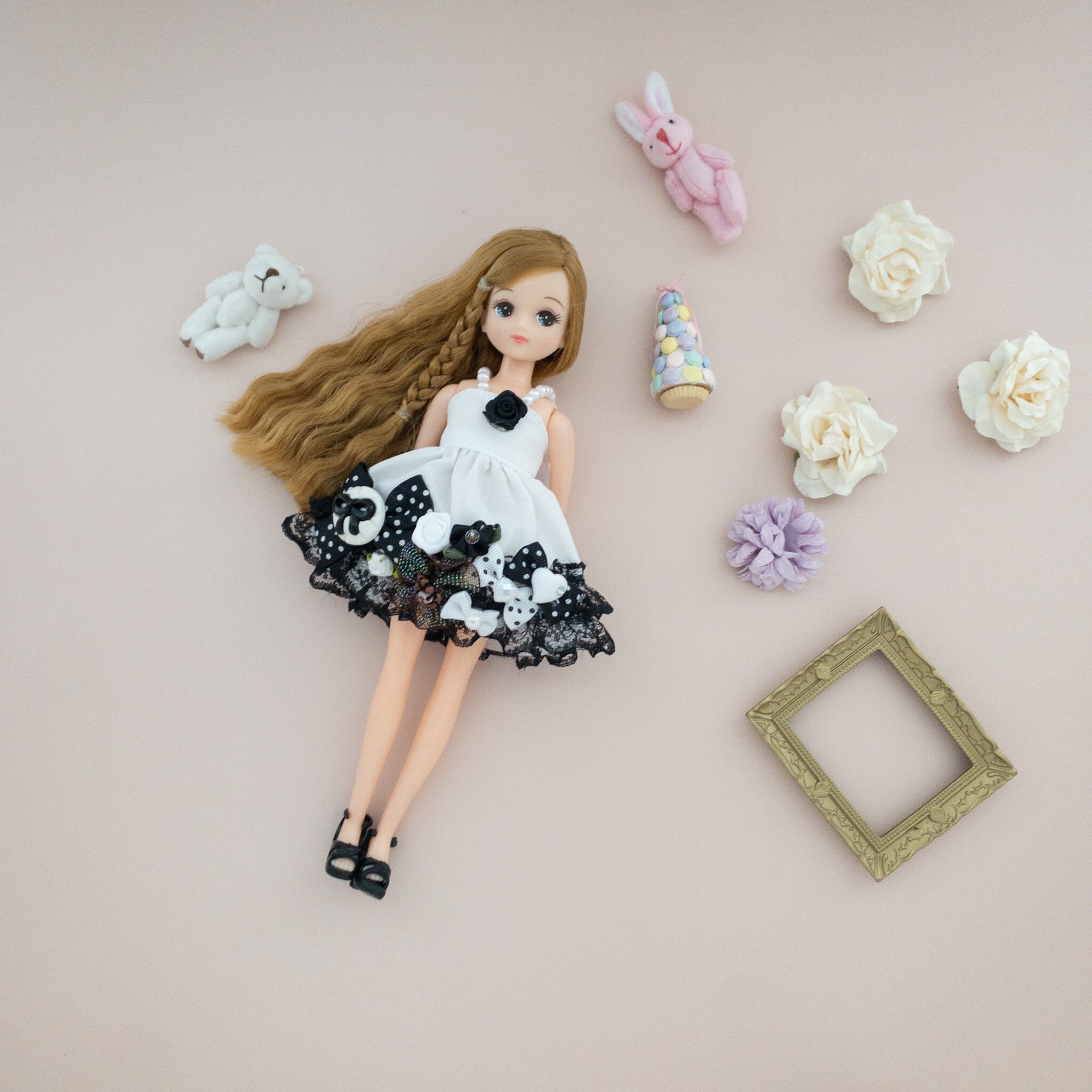 リカちゃんミニドレス 白1 Dollkamiyu