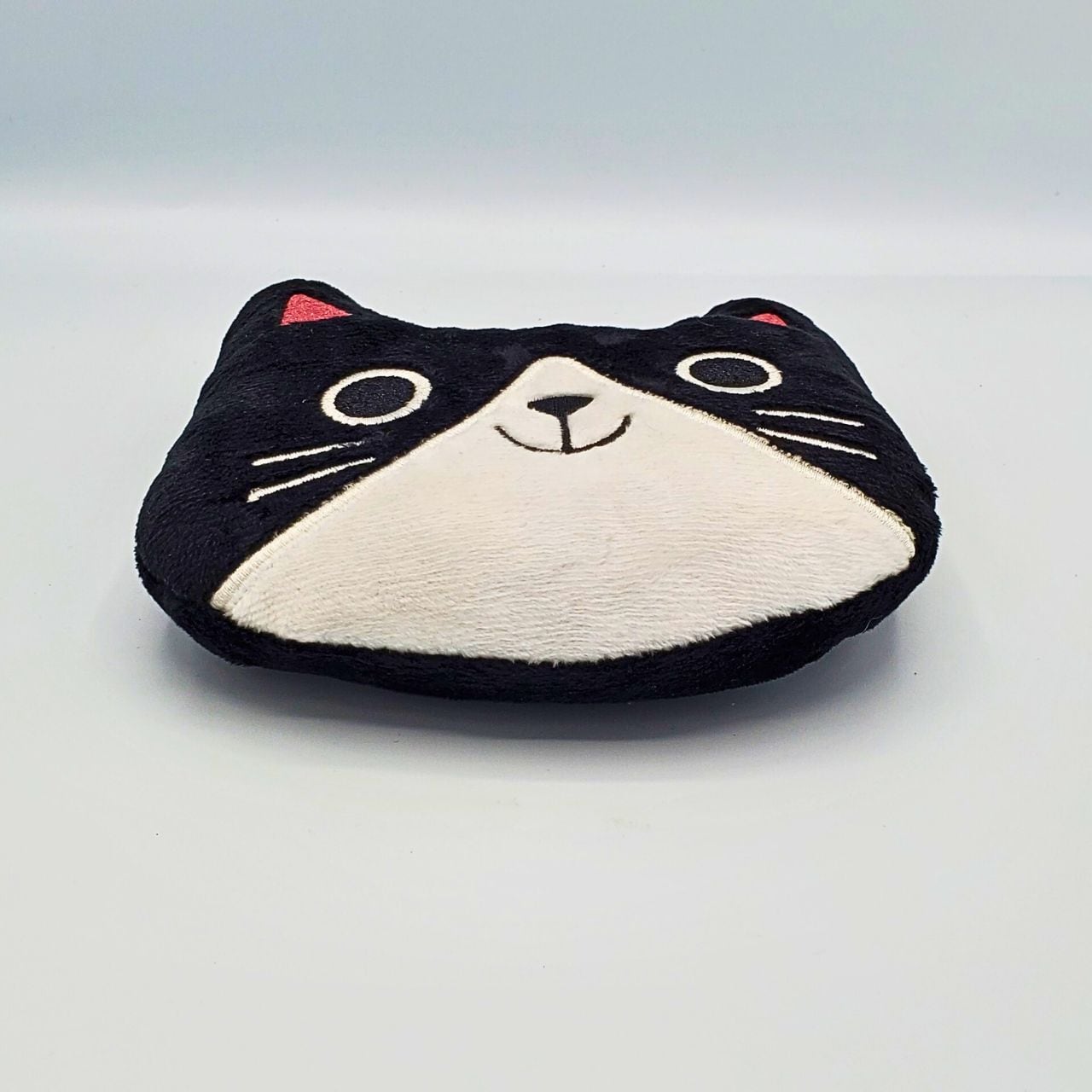 白黒ハチワレ猫のぬいぐるみパスケース