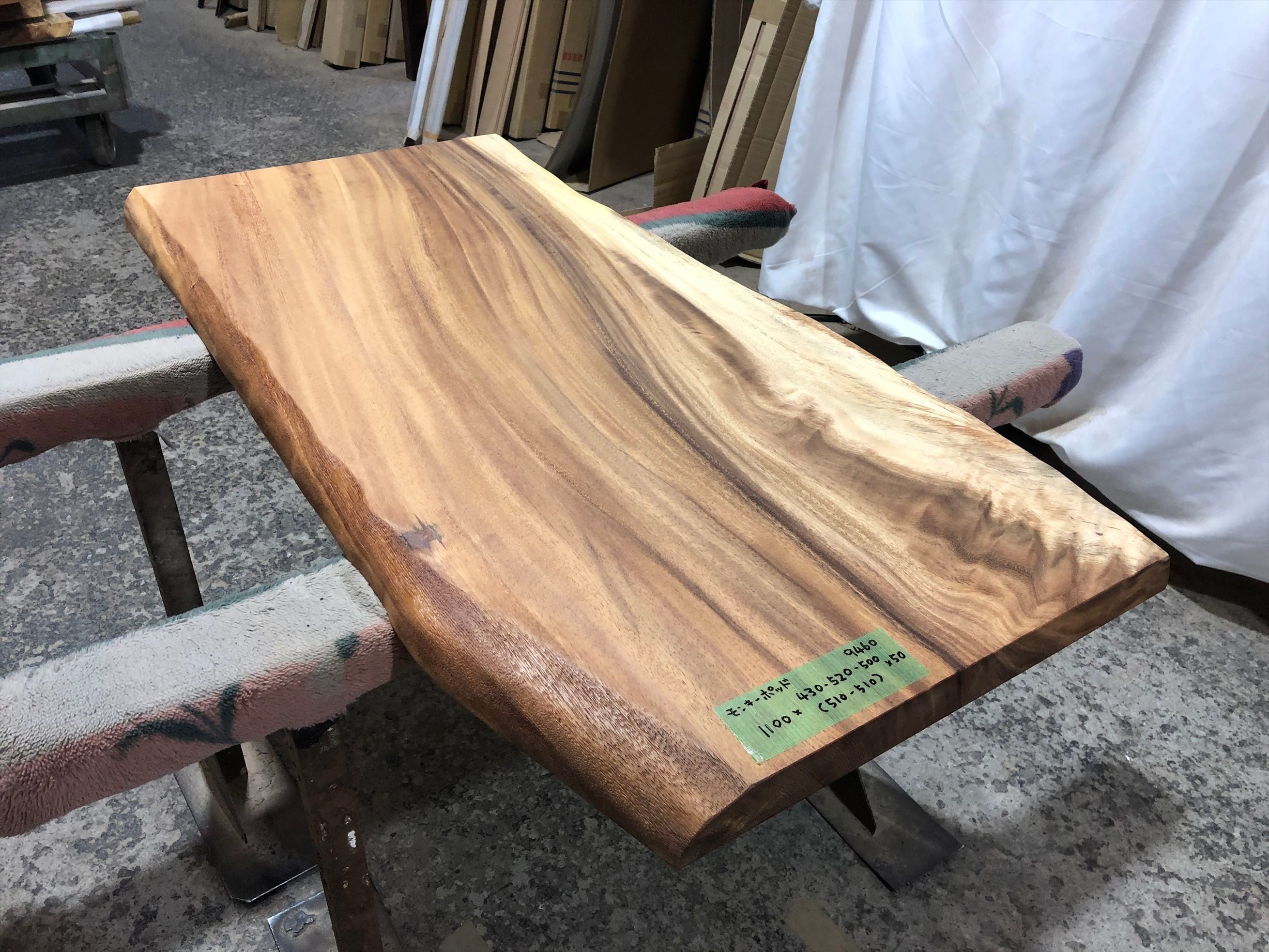 モンキーポッド9460 一枚板無垢 乾燥材 1100x430-520-500x50mm カウンター センターテーブル ダイニングテーブル