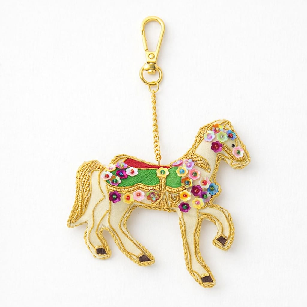 【COTTAGE】ザリ刺繍 アニマル バッグチャーム／キーホルダー｜ホワイトホース