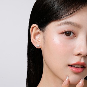 おしゃれ キラキラ ダイヤモン リボン 蝶々 ピアス