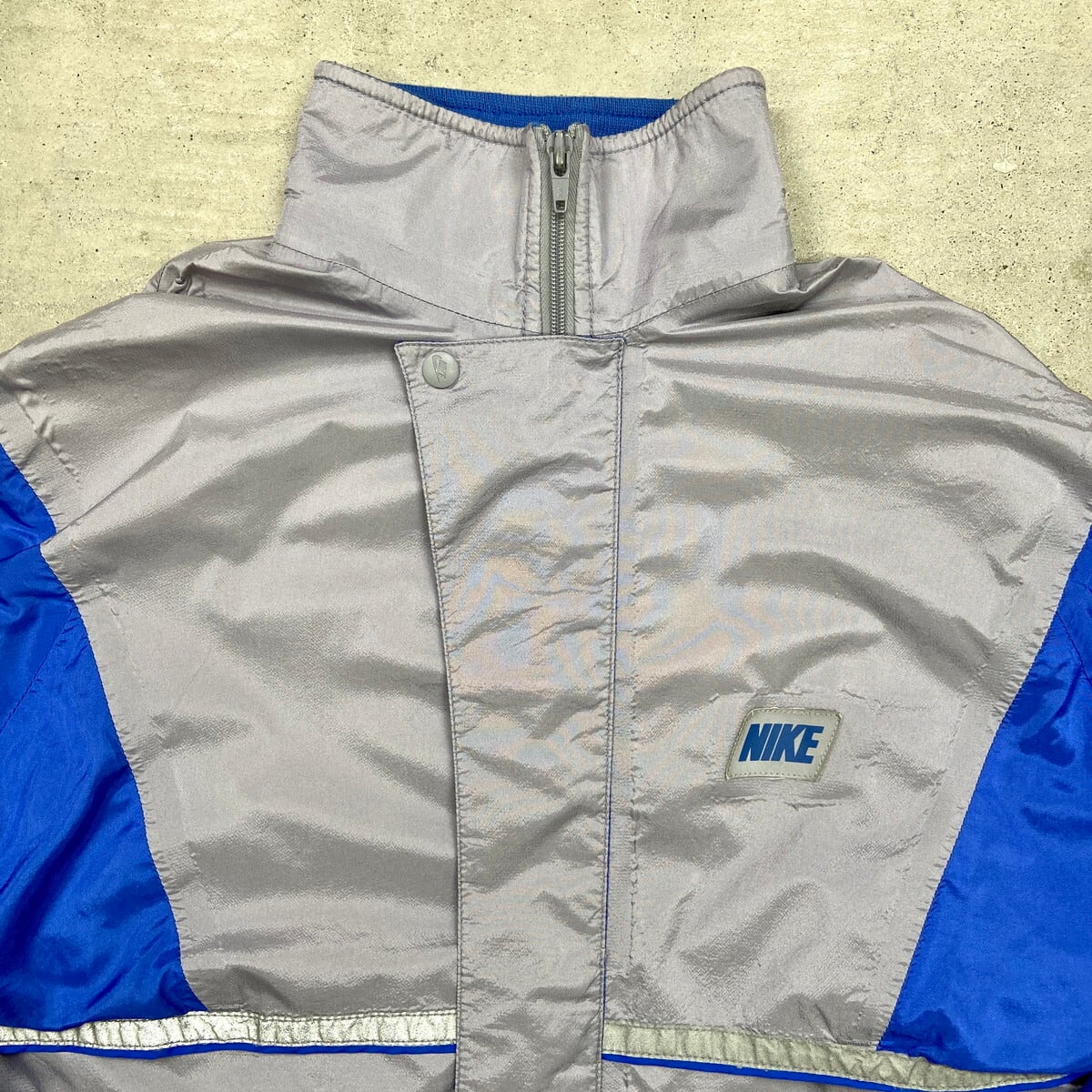 NIKE ナイキ　90s ナイロンジャケット 銀タグ　切り替え　ヴィンテージ 90年代 銀タグ NIKE ナイキ ナイロンジャケット 切り替えデザイン