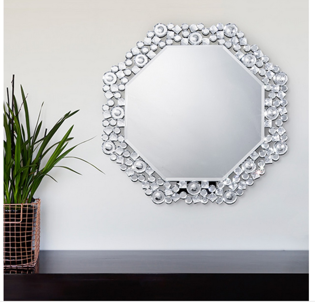 開運効果のある八角形デザインの壁掛け鏡 開運効果のある八角形デザインの壁掛け鏡 【公式通販】