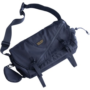 EAZYMISS / URBAN MESSENGER BAG / BLACK