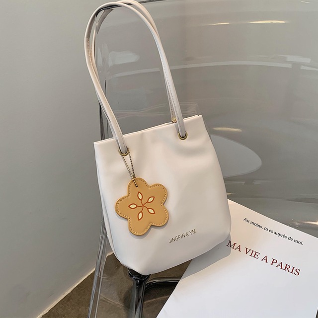 夏の女性の小さなバッグ2020人気の新しいトレンディな野生のシンプルなショルダーバッグネット赤ファッションバケットバッグ Tiancai_Wing_Bag3927751