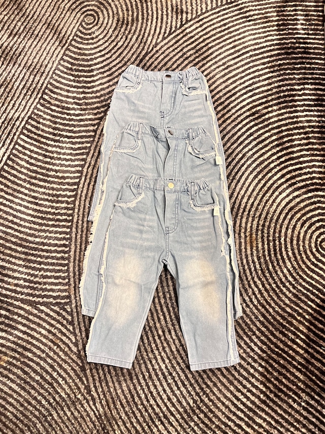 デニムパンツ
