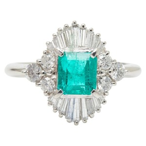 Pt900 プラチナ エメラルド1.05ct ダイヤ0.77ct リング 指輪 レディース 12.5号 【中古】
