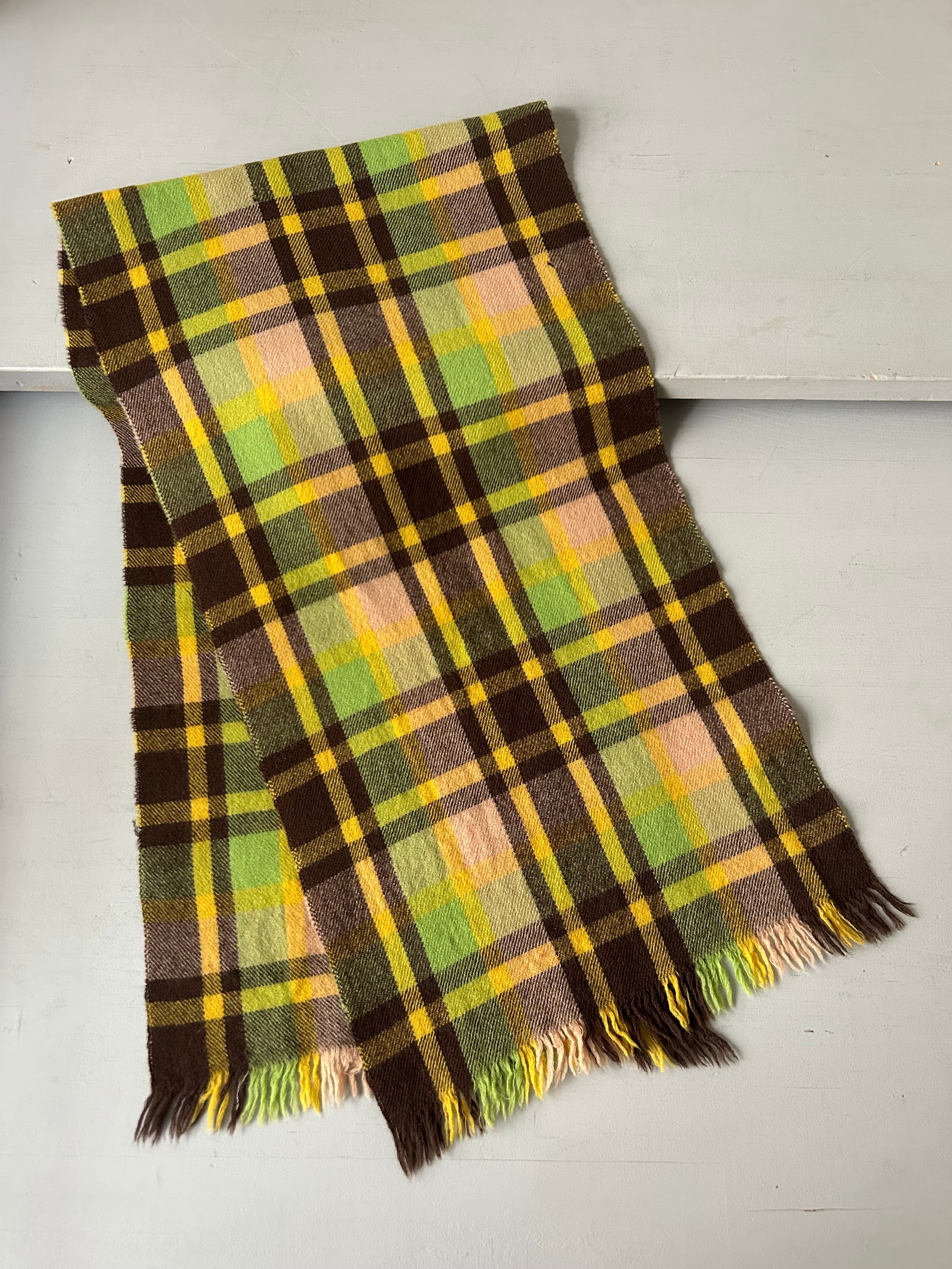 新品　ベイクルーズ　BOICE カシミヤ100% 大判ストール ブルーチェック ベイクルーズ BOICE カシミヤ100% 大判ストール ブルーチェック | Pay ID