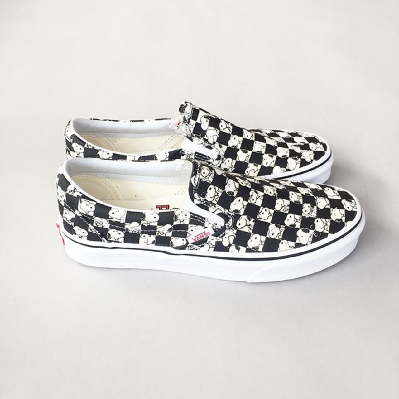 VANS × PEANUTS / CLASSIC SLIP-ON / SNOOPY CHECKERBRD /  バンズ × ピーナッツ / クラシックスリッポン / VN0A38F7QQO