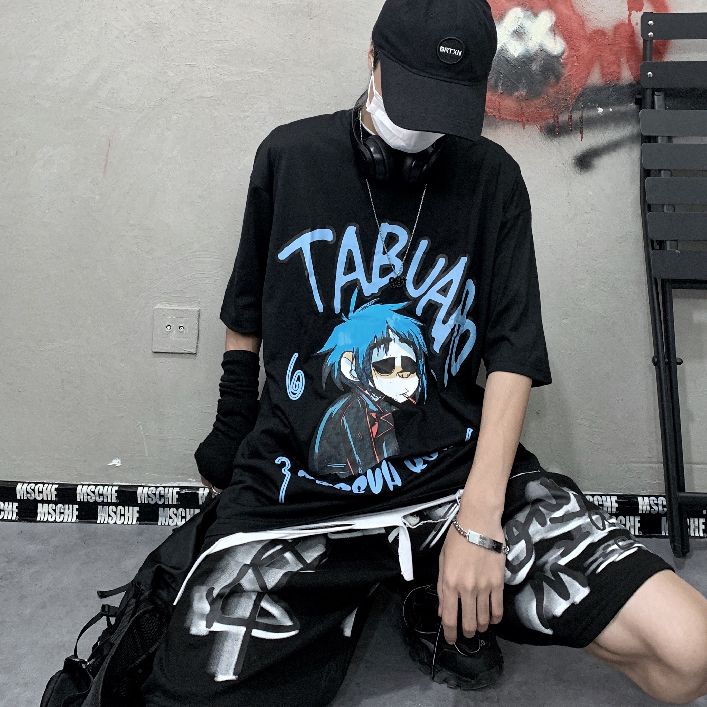 LIMIfew / スリットTシャツとStitch Turtleneck