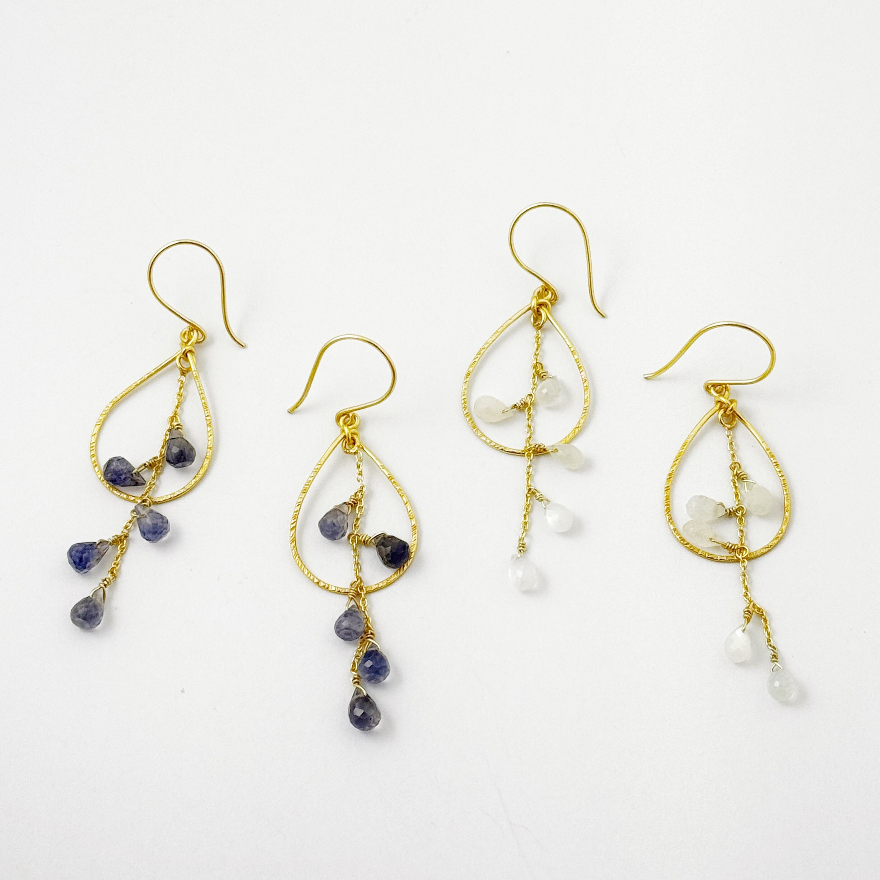 Gold Coating 横フープピアス アイオライト or ムーンストーン