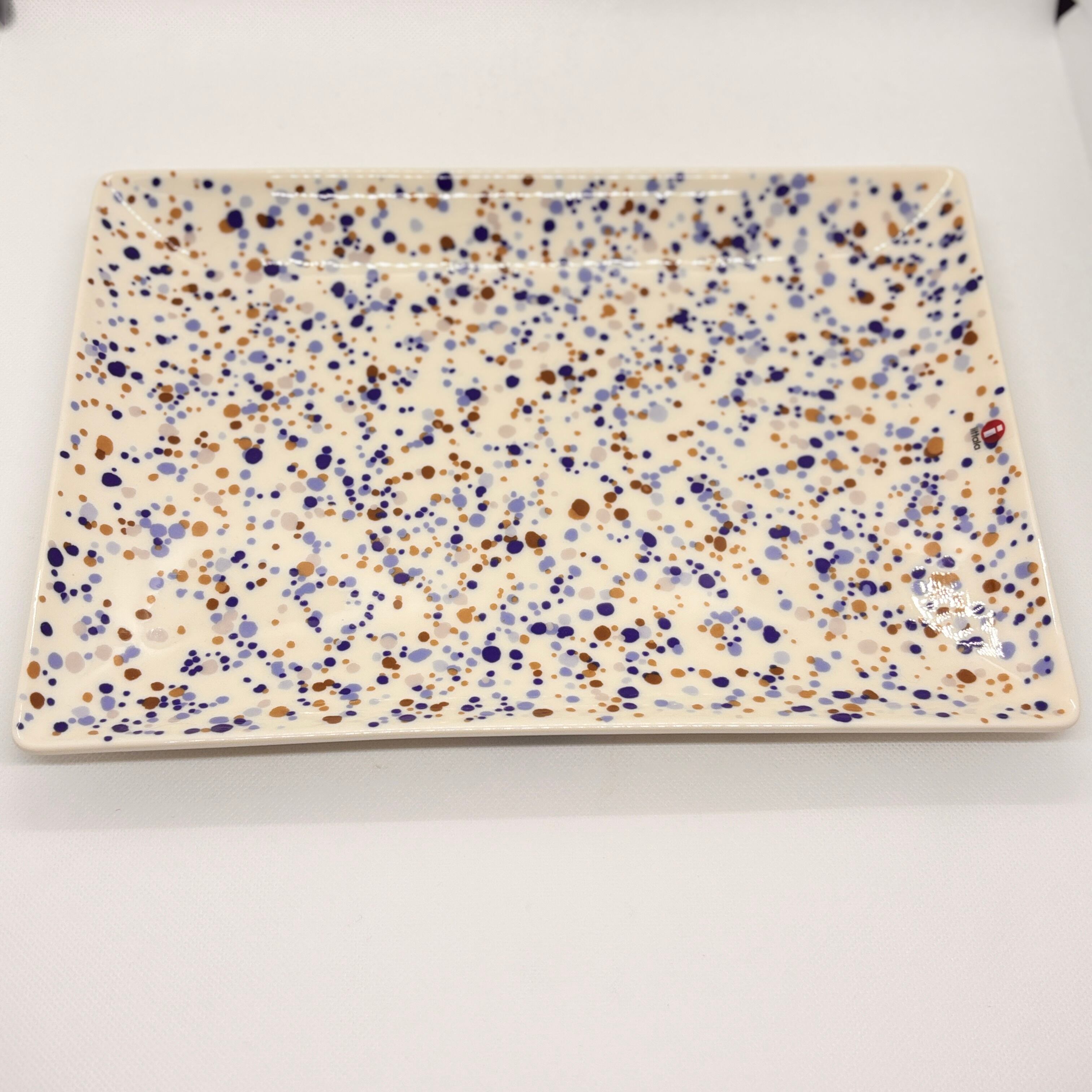 ｲｯﾀﾗ iittala  OTC  ﾍﾚ A4ﾌﾟﾚｰﾄ 21x29cm ﾌﾞﾙｰﾌﾞﾗｳﾝ  [カラー: ブルーブラウン]