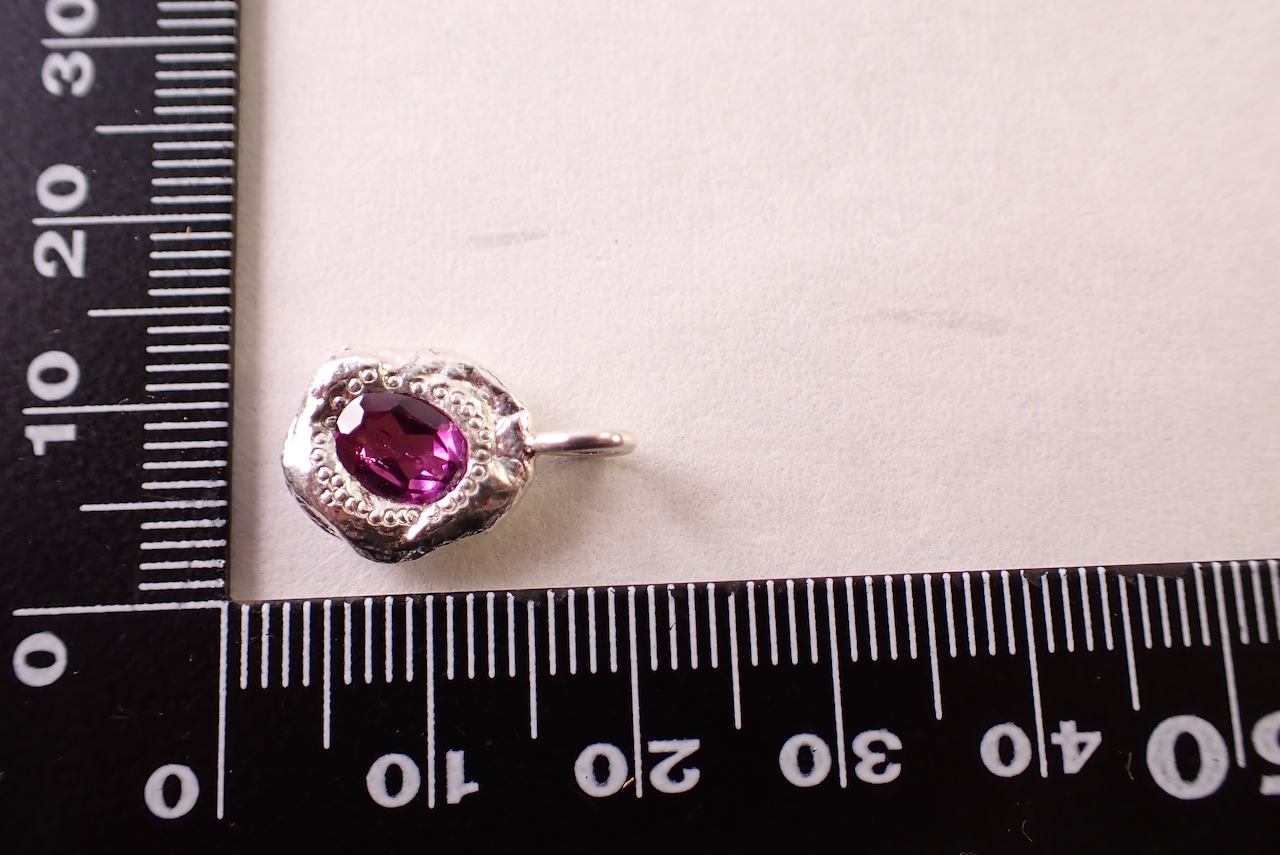 ガーネットペンダントトップ シルバー925 [D11‐135]