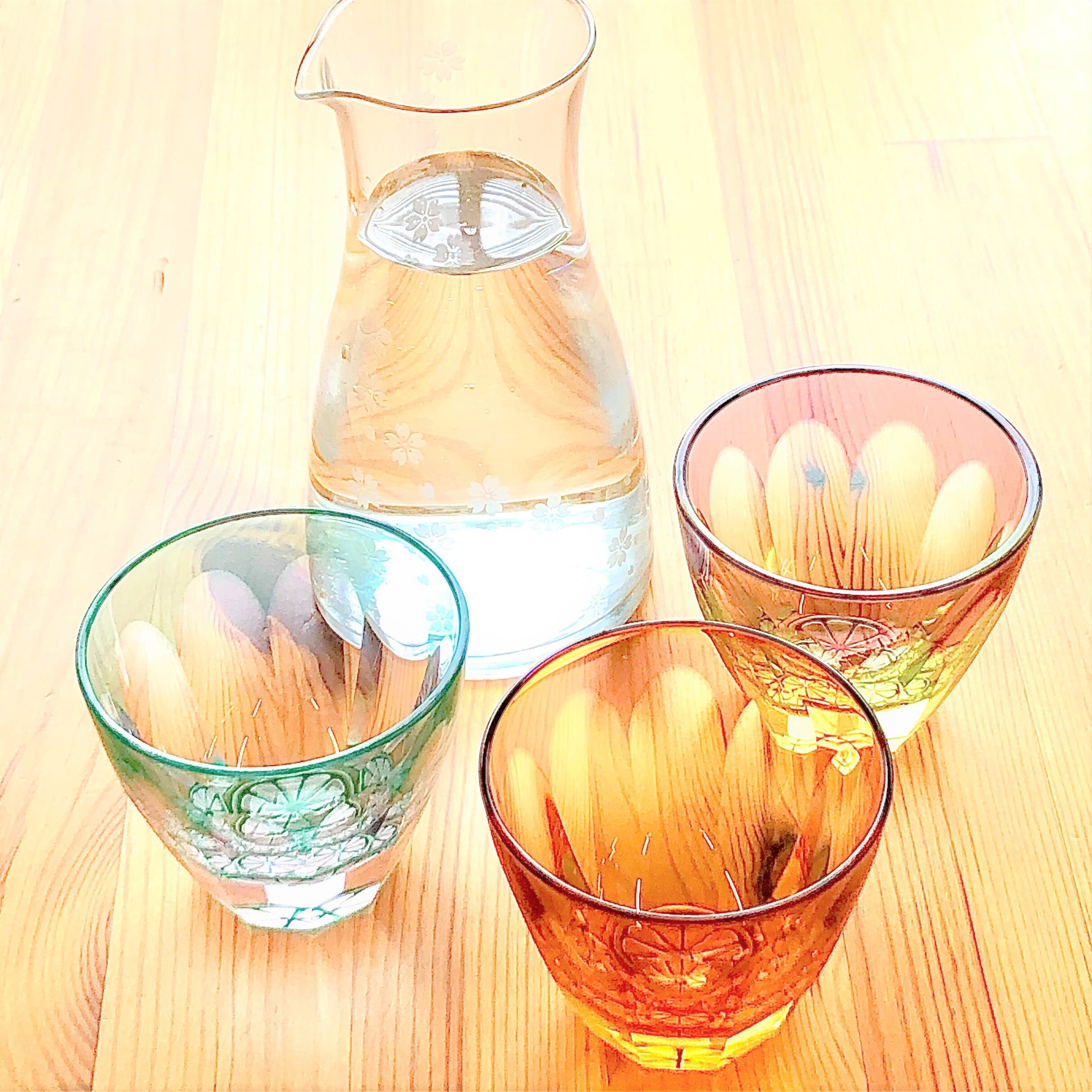 フルーツライム（グリーン×ピンク）ぐい呑 | 椎名切子（GLASS-LAB