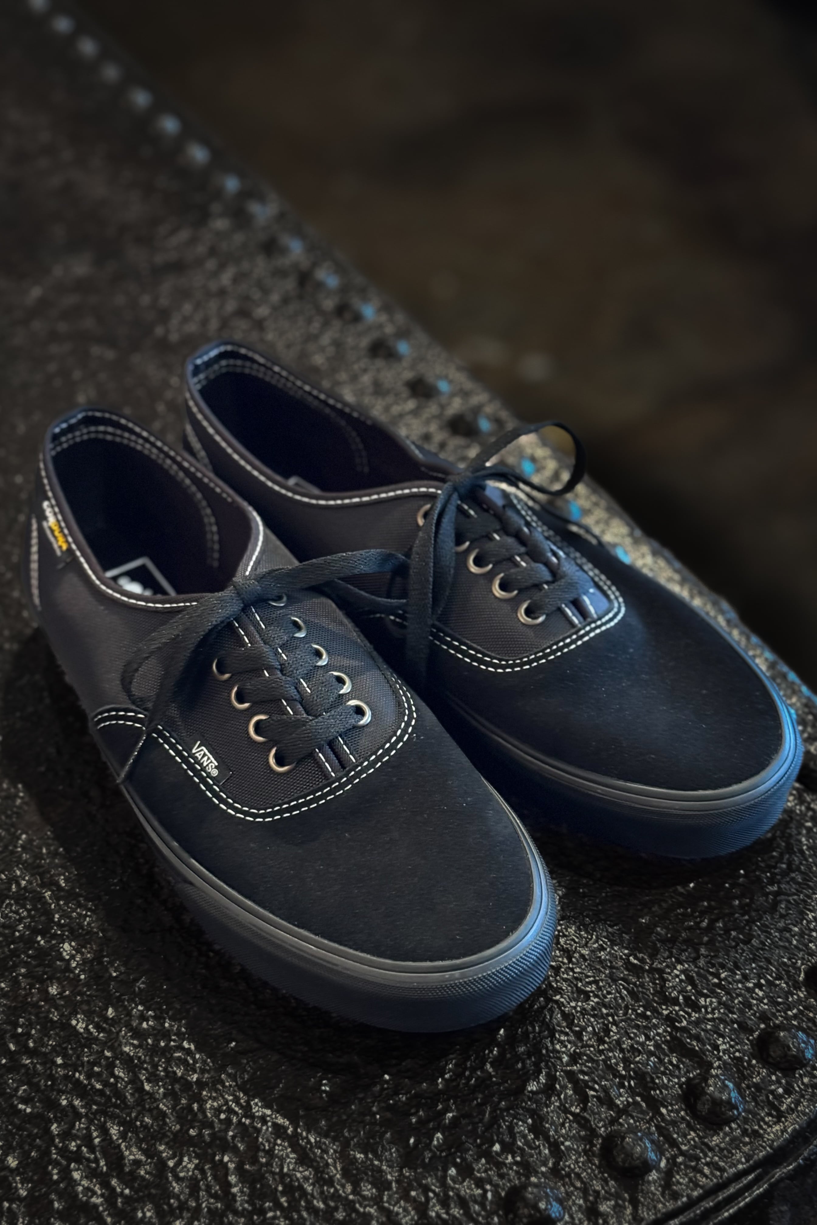 靴 VANS AUTHENTIC SUEDE CORDURA BLACK VANS/ヴァンズ Authentic Suede Cordura Black | MAMBO