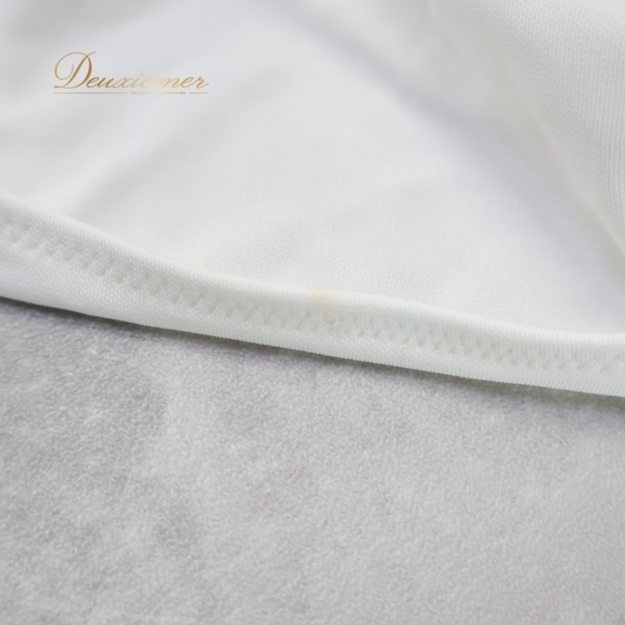 社交ダンス 衣装 トップス ブラウス ホワイト系 チャコットロイヤルダンス Chacott ROYAL DANCE レッスン 練習 白 花 半袖 ストレッチ 伸縮 明るい 爽やか 上品 日本製 かわいい シンプル