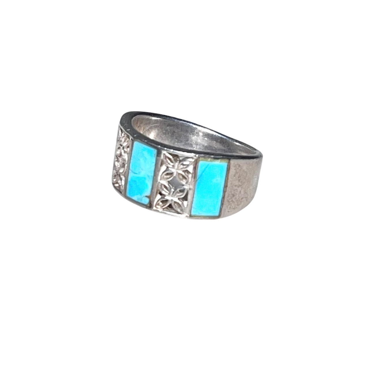 vintage silver open work ring set with turquoise