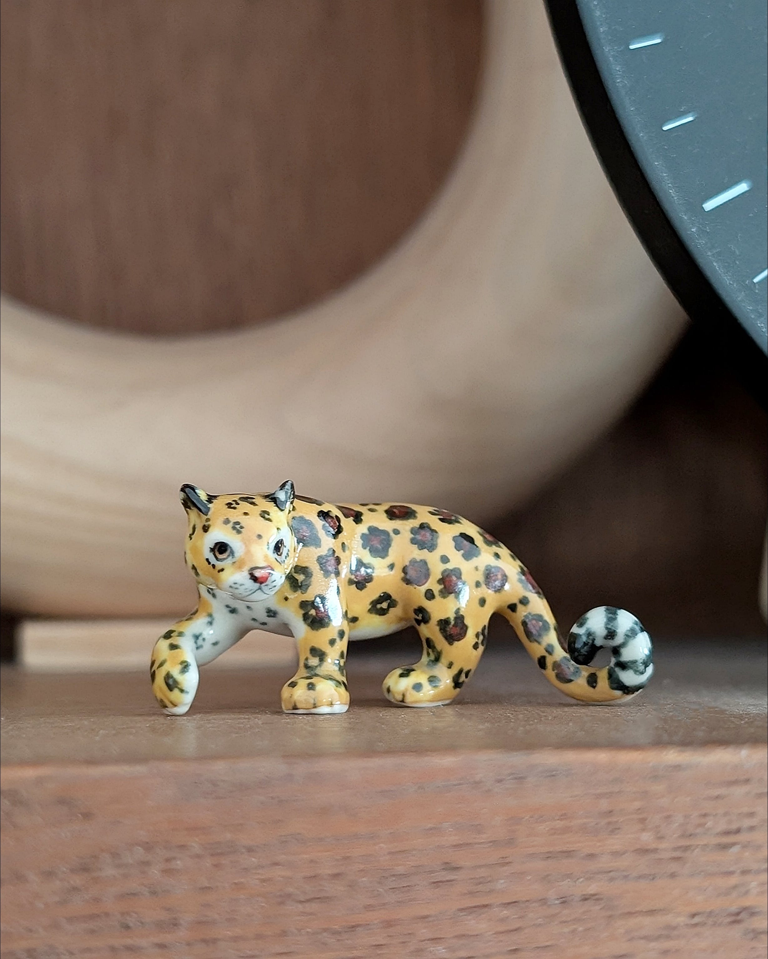 【ミニチュア陶器】Jaguar