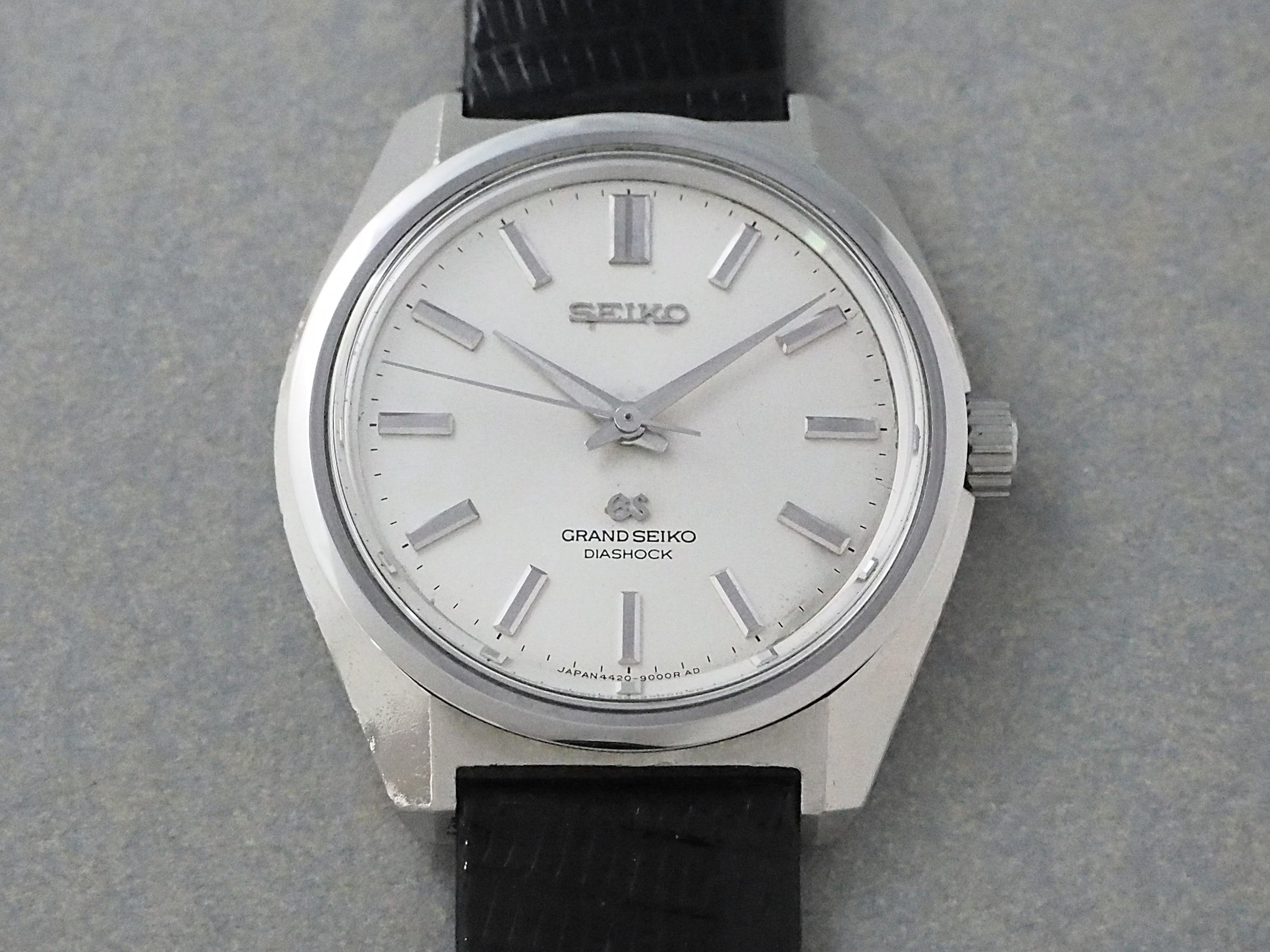 SEIKO | L o'clock